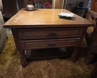 End table