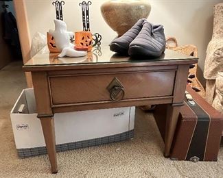 End table with glass top