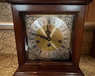 Howard Miller mantle clock