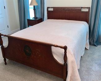 Antique full size bed w/o mattress