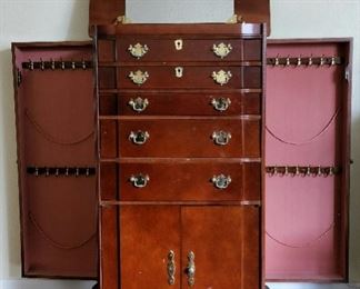 Jewelry Armour w/ Mirror 