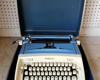 Vintage Royal Typewriter 
