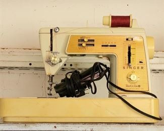 Vintage Singer Touch & Sew Sewing 