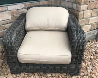 Brown Jordan wicker garden furniture set of 5 pieces
