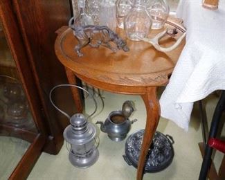 Unique Top on this small side table