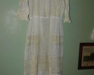 19thC. young girls dress 