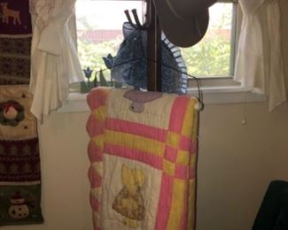Quilts, Hall Tree, Western Beaver Hat