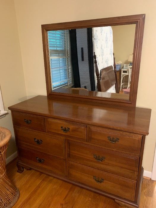 #11	Davis Cabinet Co. Dresser w/Mirror - 7 drawer - 55x20x30  Mirror - 43x33	 $275.00 			
