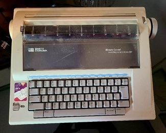 Smith Corona memory correct electric typewriter
