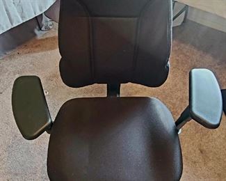 Adjustable office chair
*great condition