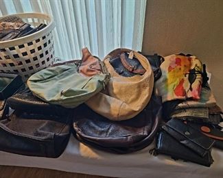 Purses = Tommy Hilfiger, Dooney & Bourke, Liz Claiborne, Banana Republic, Tignabello 