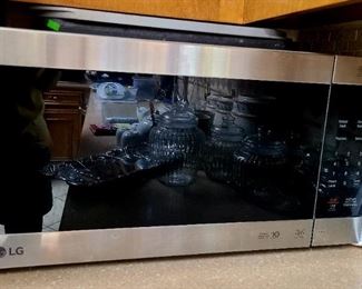 LG Smart Inverter 10 microwave