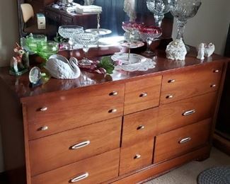 Mid-Century Modern dresser with mirror, head/foot board, and matching chest of drawers