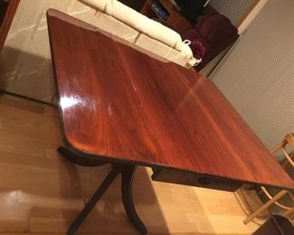 Duncan Phyfe Pedestal Drop Leaf  Table Open