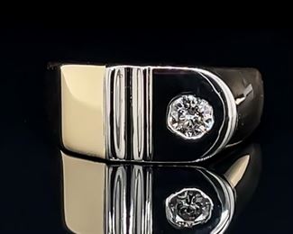 Diamond Ring in Gold