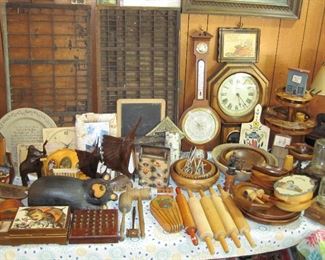 Misc Wood Items.... Vintage....Bowls, Platters, Clocks, Rolling Pins, Mallet, Carved Animals, Music Boxes, Picture Frames, Vintage Primitive Wooden Printers Type Case Display Drawer, Lamps