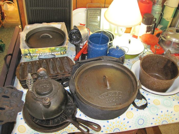 Multiple Cast Iron / Enamelware Pieces 