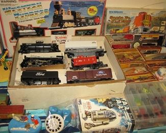Train Sets - Lionel, Bachmann, Tyco; View Master, Star Wars R2D2, Hot Wheels