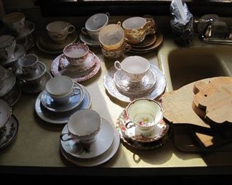 Tea Cup Collection/s, Paragon by appointment to her Majesty the Queen, Mayfair, Crescent & Sons, Century Service, Queen Anne, 