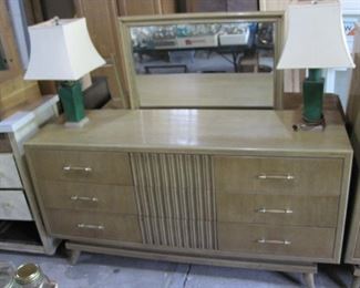 Mid Century Dresser with Mirror, Set of Green Art Deco Ceramic Lamps