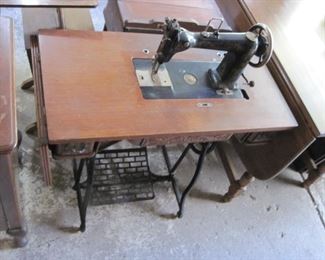 Vintage Sewing Machine & Stand