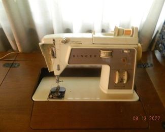 Singer sewing machine