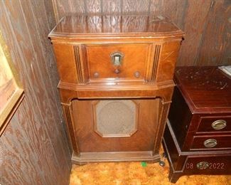 vintage radio