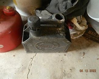 oil can