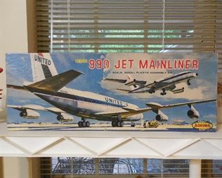 Aurora Convair 990 Jet Mainliner Model Airplane Kit
