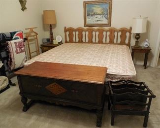 Lane Cedar Chest - King Size Bed 