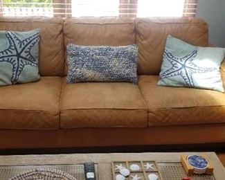 Vey nice leather couch