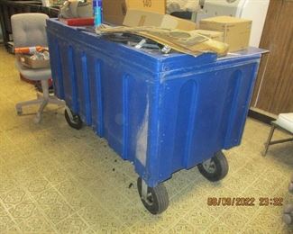 Large ice containers