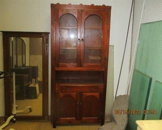 Nice old Hutch