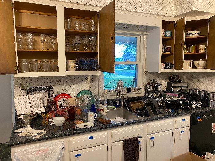 Estate Sale Peoria starts on 8/18/2022