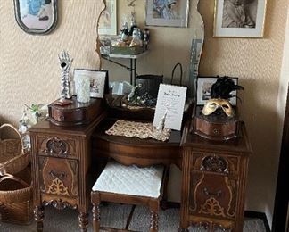 Pretty antique dressing table + stool