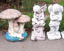 More lawn and garden decorations