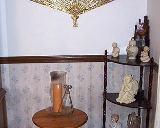 Corner shelf, small table