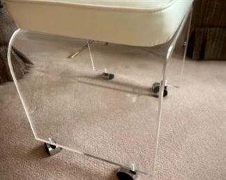 Rolling lucite stool (top swivels)