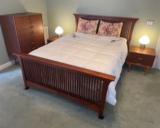 Stickley Furniture Queen Bed