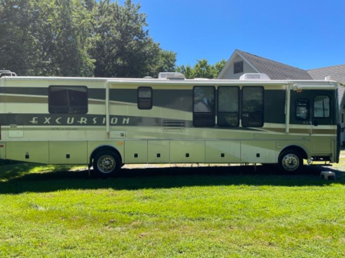 2002 Fleetwood Excursion Tropical Bahama series. 99k 330hp Cat engine, Freightliner Chassis. Please search on Google for brochure. All info is available online about this beauty.