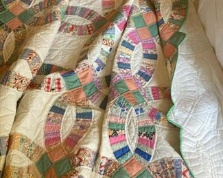 Hand made quilt - wedding ring pattern