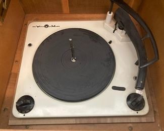 Voice of Music turntable