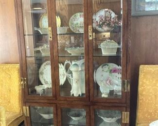 Henredon display cabinet, lighted, filled with RS Prussia & Belleek china pieces and woven baskets