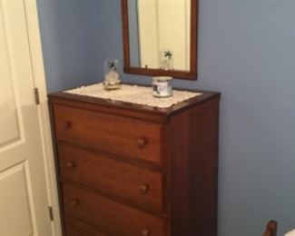 Chest & mirror