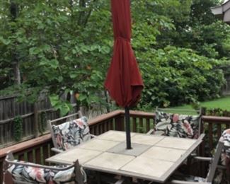 Back deck Table with 4 chairs