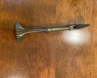 Vintage pie crimper tool - brass