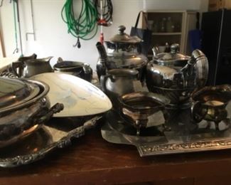 Silver plated items - Garage