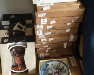 Plates of all kinds with original boxes