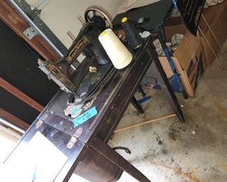 Vintage & antique Singer sewing machines