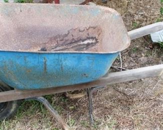 5 - Wheelbarrow 26 x 58 x 27.5